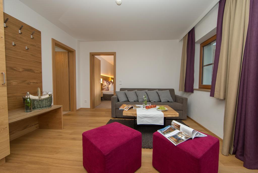 Hotel Stadt Wien Zell am See Pokoj fotografie
