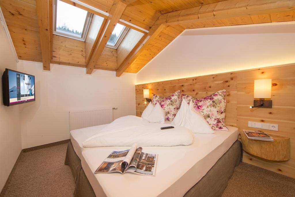 Hotel Stadt Wien Zell am See Pokoj fotografie